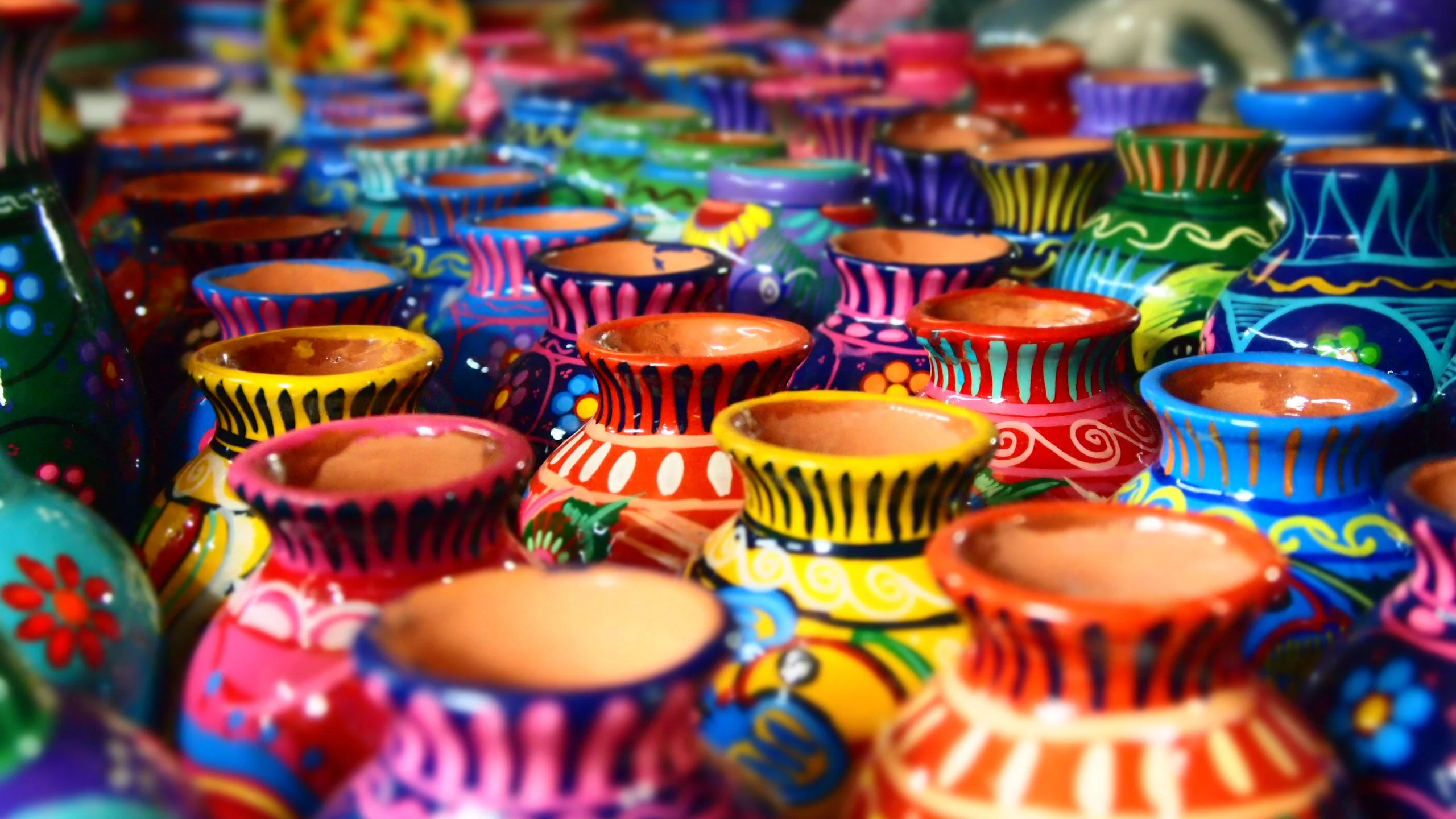 Top Handicraft Trends of 2025 & How to Try Them at Home